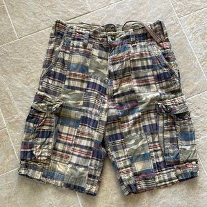 American Eagle Outfitters Vintage Men’s Camo Plaid Long Shorts Sz 32